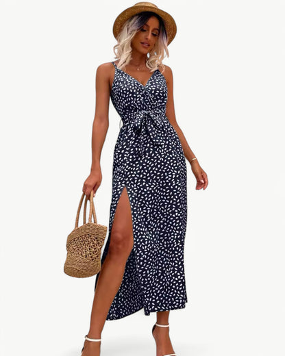 SOLÈNE – Sukienka letnia z dekoltem w serek i podwójnymi rozcięciami | Elegancka i ponadczasowa