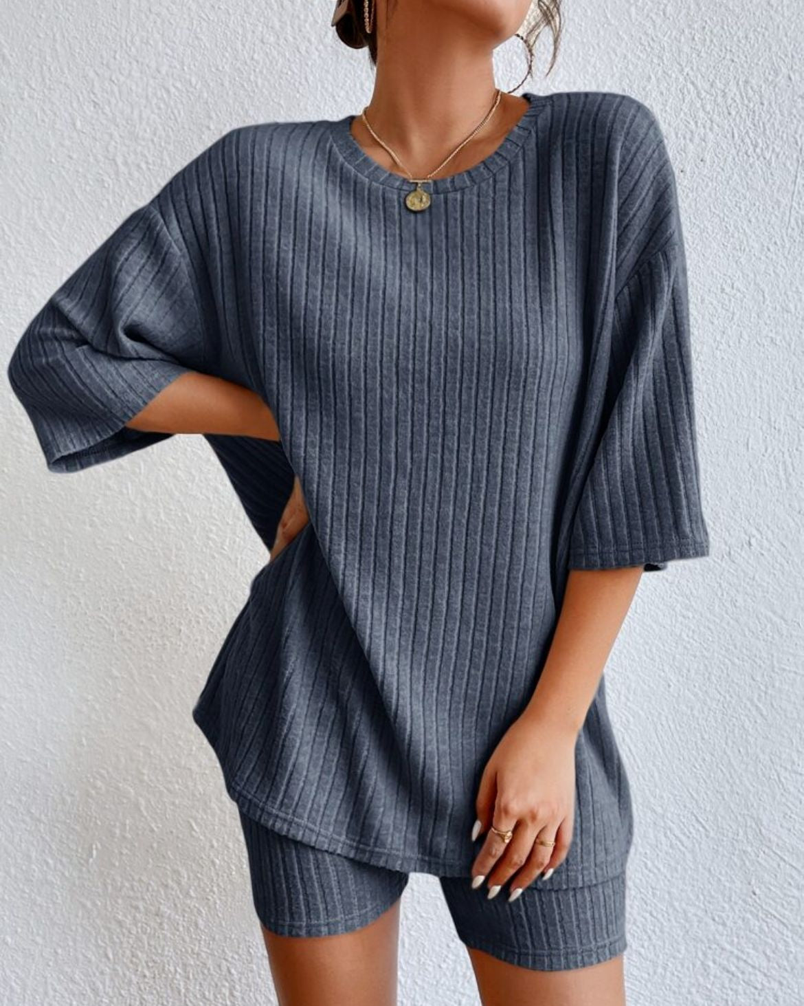 AMÉLIE – Dwuczęściowy zestaw z szortami | Styl i komfort na wiosnę i lato