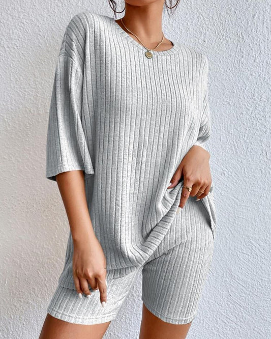 AMÉLIE – Dwuczęściowy zestaw z szortami | Styl i komfort na wiosnę i lato