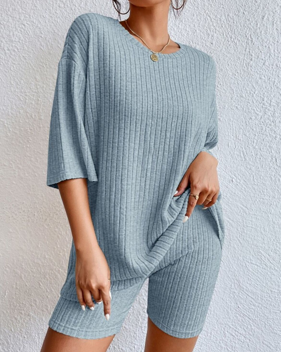 AMÉLIE – Dwuczęściowy zestaw z szortami | Styl i komfort na wiosnę i lato