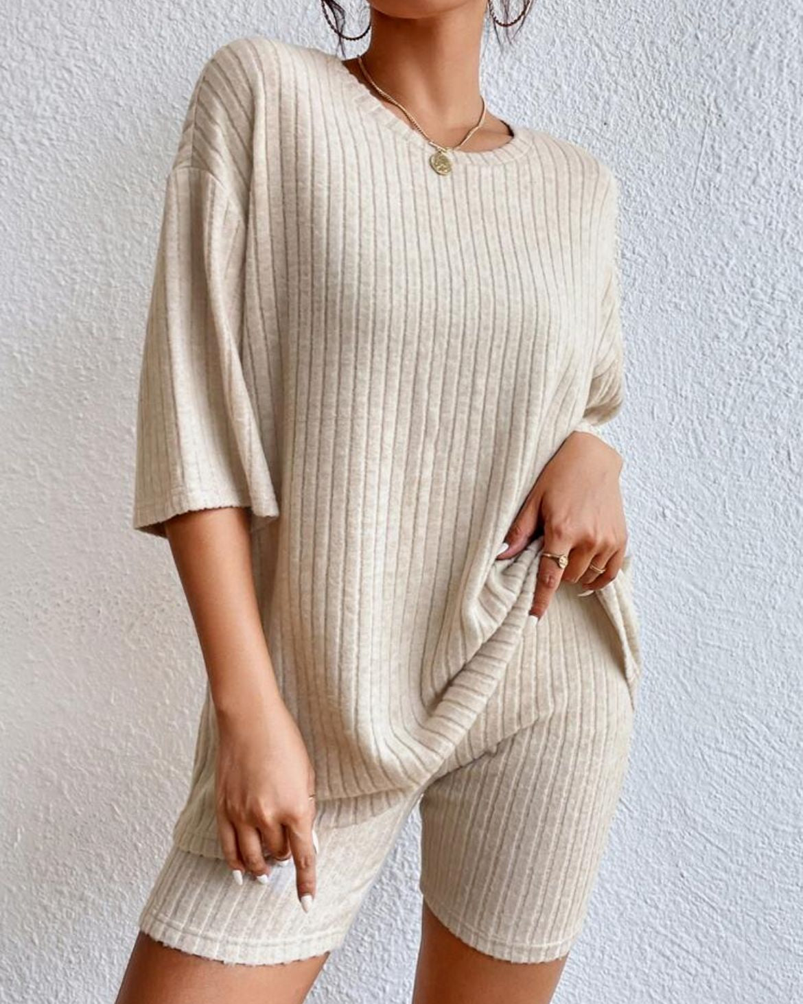 AMÉLIE – Dwuczęściowy zestaw z szortami | Styl i komfort na wiosnę i lato